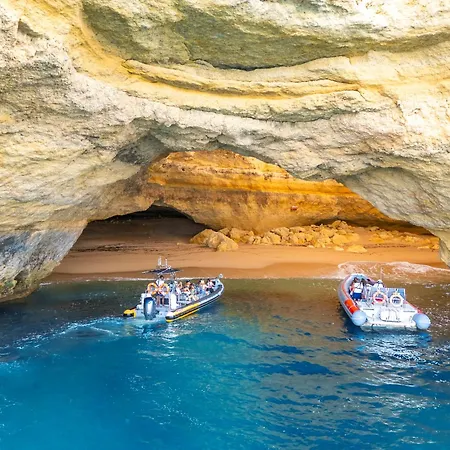 Melbourne 1 - Perto Da - * Albufeira